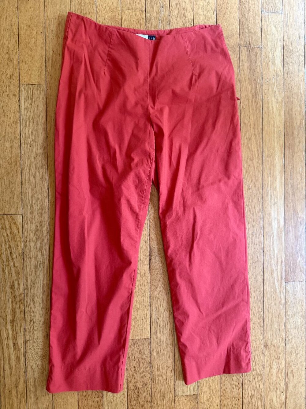 Women’s Gap Size 4 Red/Coral Stretch Capri Pants with Side Zipper